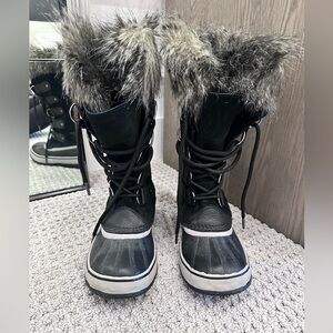 Sorel Joan of Arc Boots with removable liner